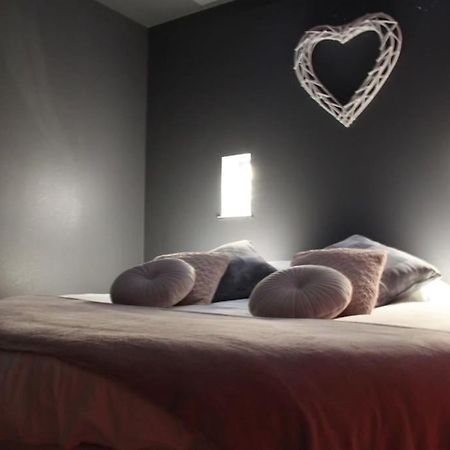 L'Ecrin Duplex Balneo & Sauna Троа Екстериор снимка
