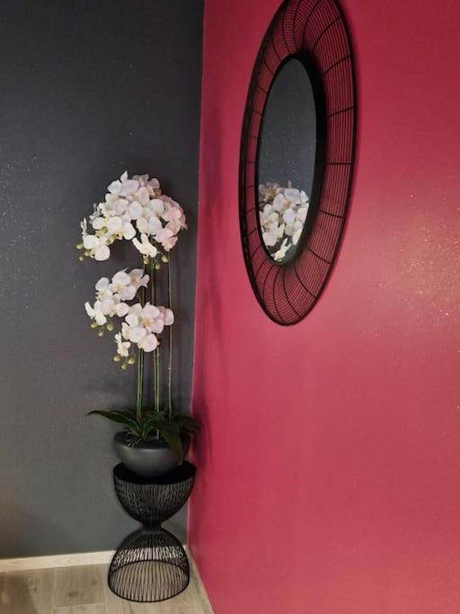 L'Ecrin Duplex Balneo & Sauna Троа Екстериор снимка